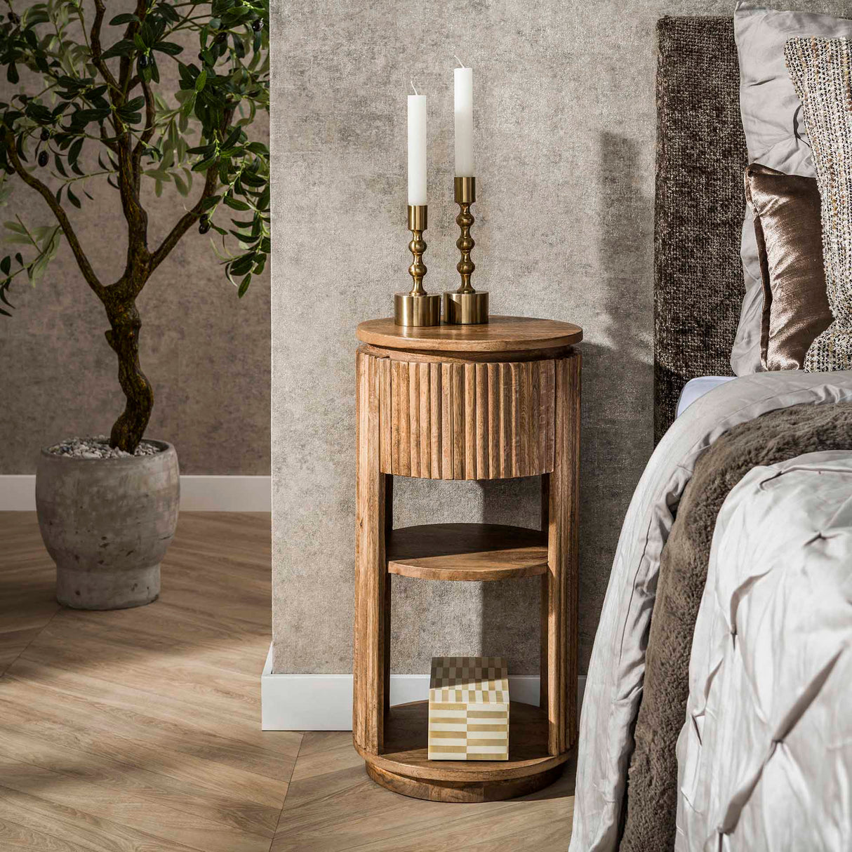 Nachttisch Lio Rund Mangoholz Sand 1 Schublade