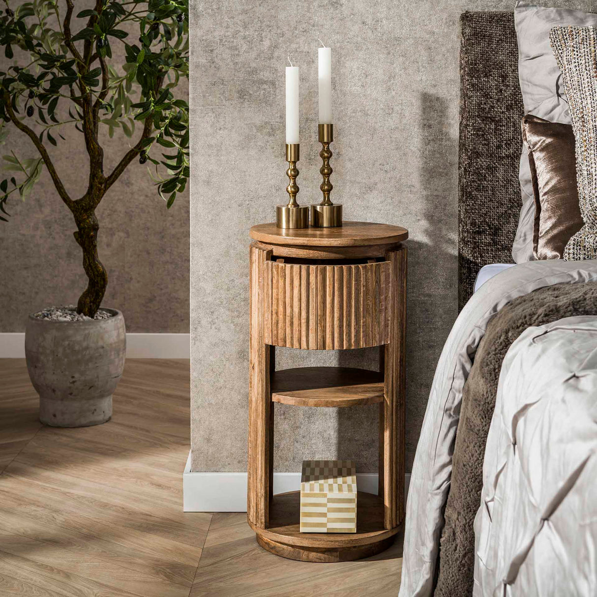 Nachttisch Lio Rund Mangoholz Sand 1 Schublade