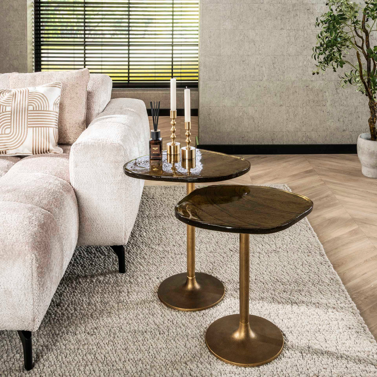 Beistelltisch Aurum S - Antik Gold Metall (53x42x50 cm)