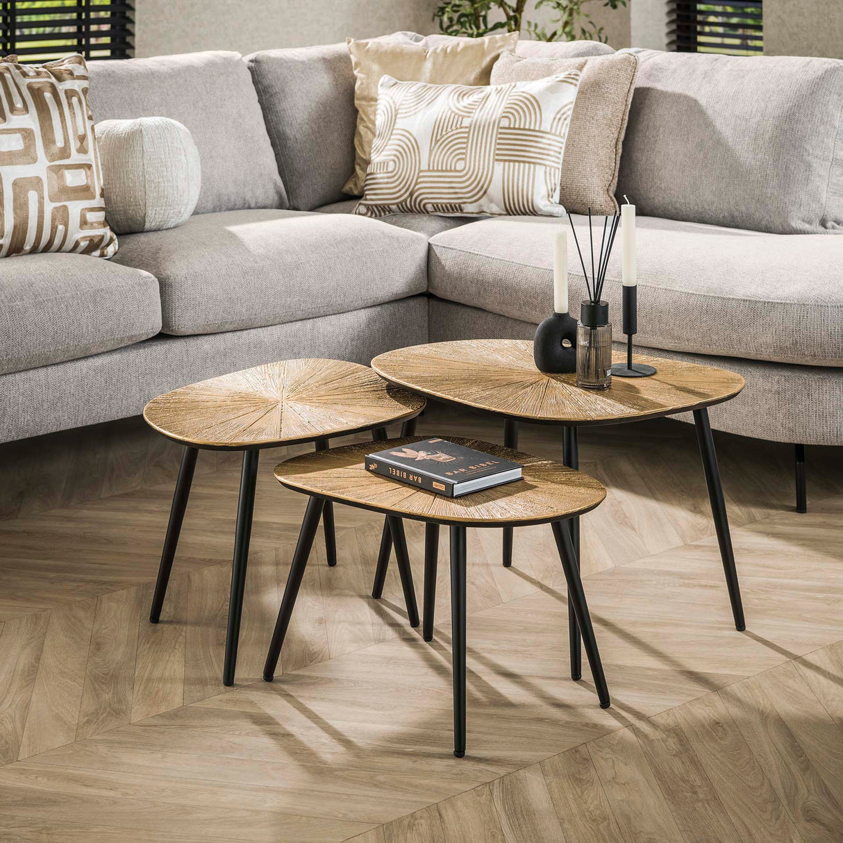 Arno Metal quadratisches Couchtisch-Set aus 3 antiken Gold