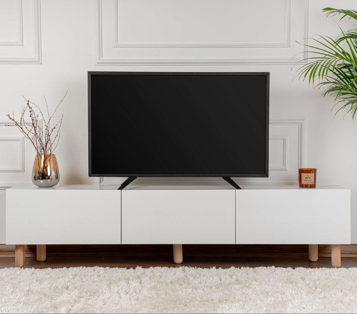 Alvin Sideboard weiß mit Holzbeinen 180 cm Melaminbeschichteter Holzverbundstoff