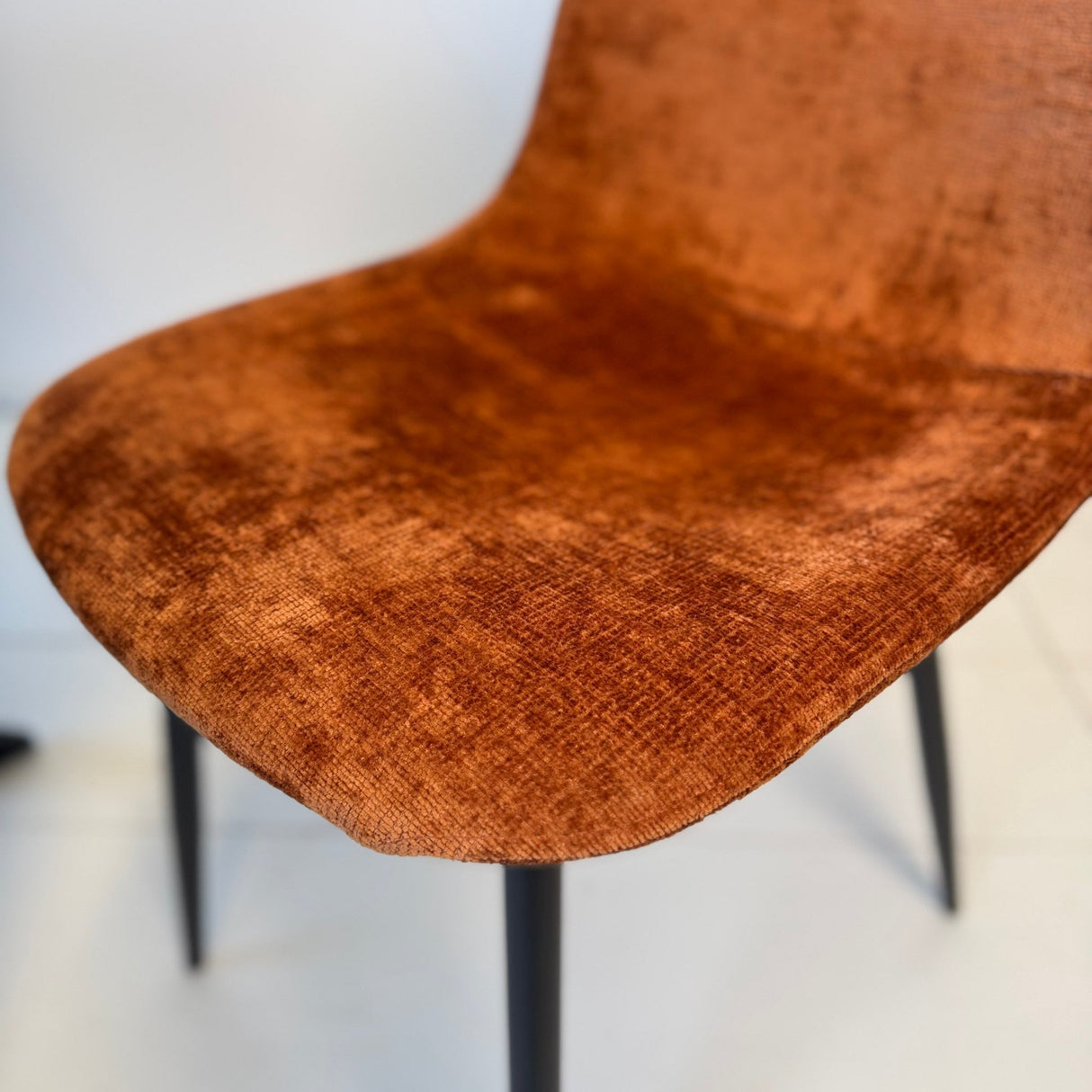 4er-Set Skandinavische Esszimmerstühle Swift – Terrakotta Chenille