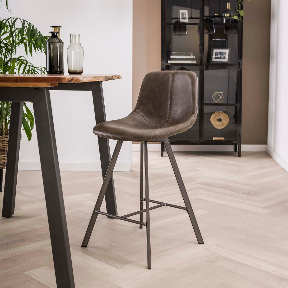 Set von 4 Barhockern Siena Saddle PU taupe
