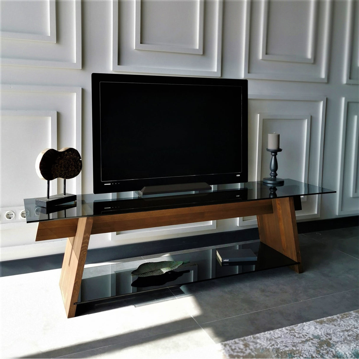 TV -Möbel Korallen Walnuss schwarzes Glas 158x45x40 cm