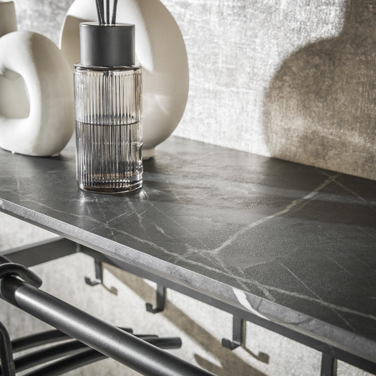 Garderobenständer Kris 6-Haken Schwarz - Mit Stange