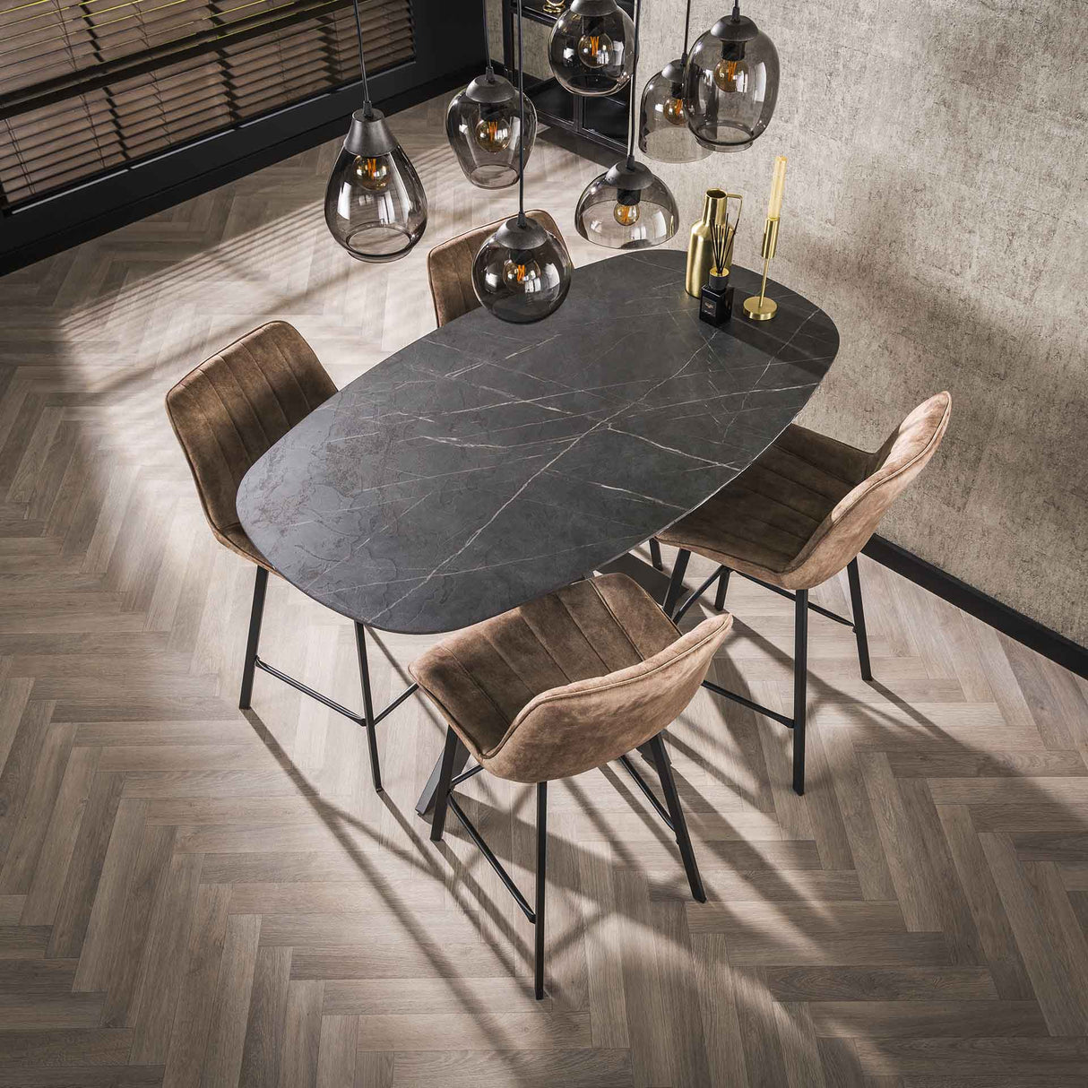 Dänischer ovaler Bartisch Iris 140x80 cm mit Spinnenbeinen Keramiklook