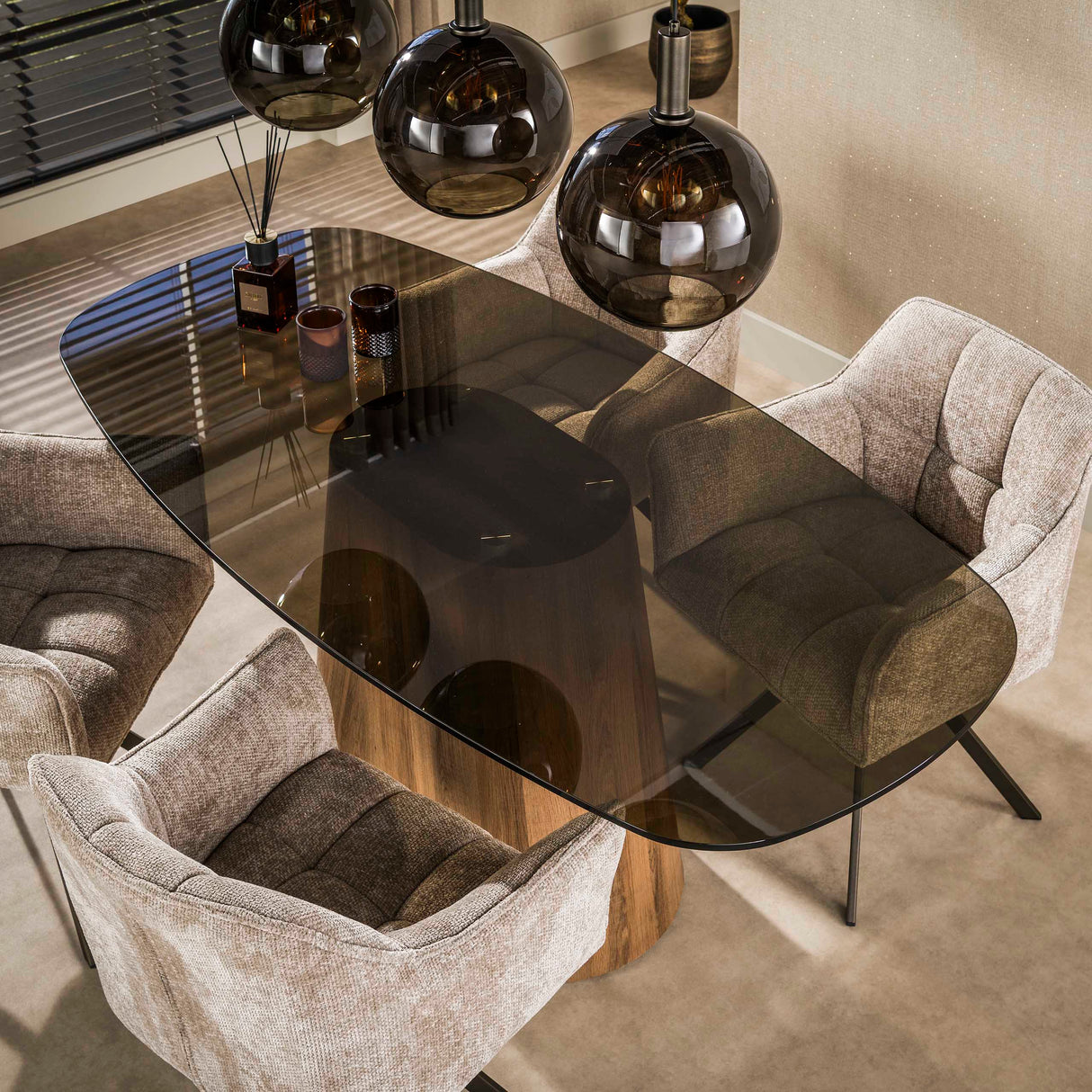 Eettafel - Deens ovale eettafel bruin rookglas eikenhout - look frame Thor 180 cm - Dimehouse