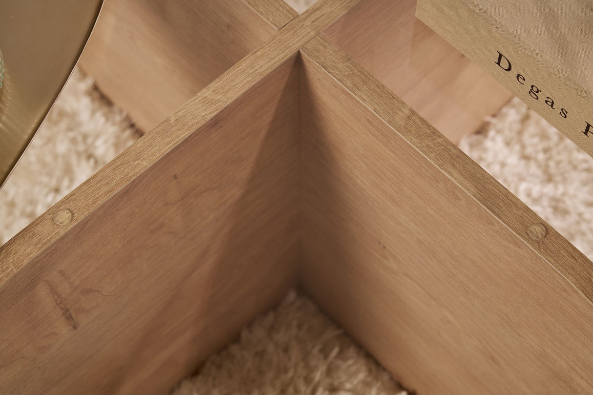 Runder Couchtisch Aris, Melamin in Eichenoptik und transparentes Glas, 75 cm