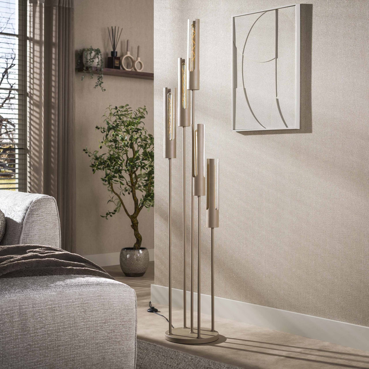 Stehleuchte Judy 5-flammig gestuft beige