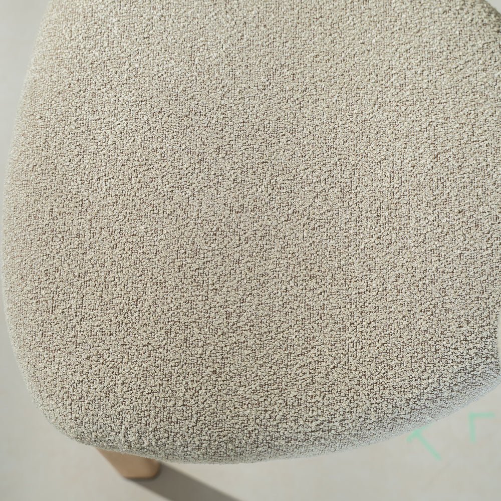 Esszimmerstühle-Japandi Esszimmerstuhl Miyo Bouclé Sandfarbe - Rahmen in Eichenoptik -Dimehouse