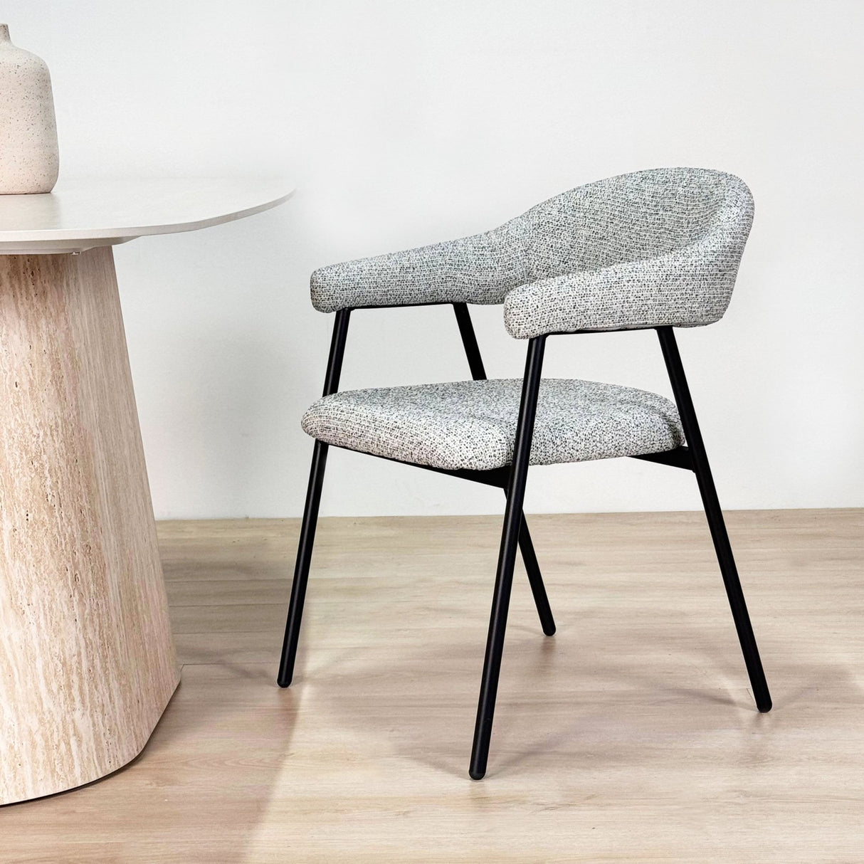 Bouclé Esszimmerstuhl Lisa Grau