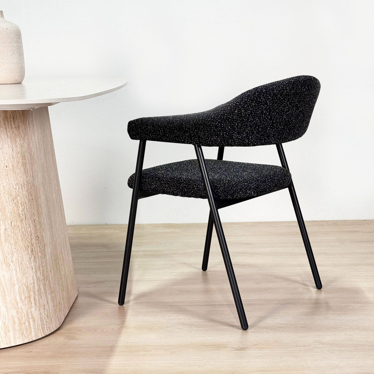 Esszimmerstuhl Bouclé Beige Lisa - Schwarzes Gestell