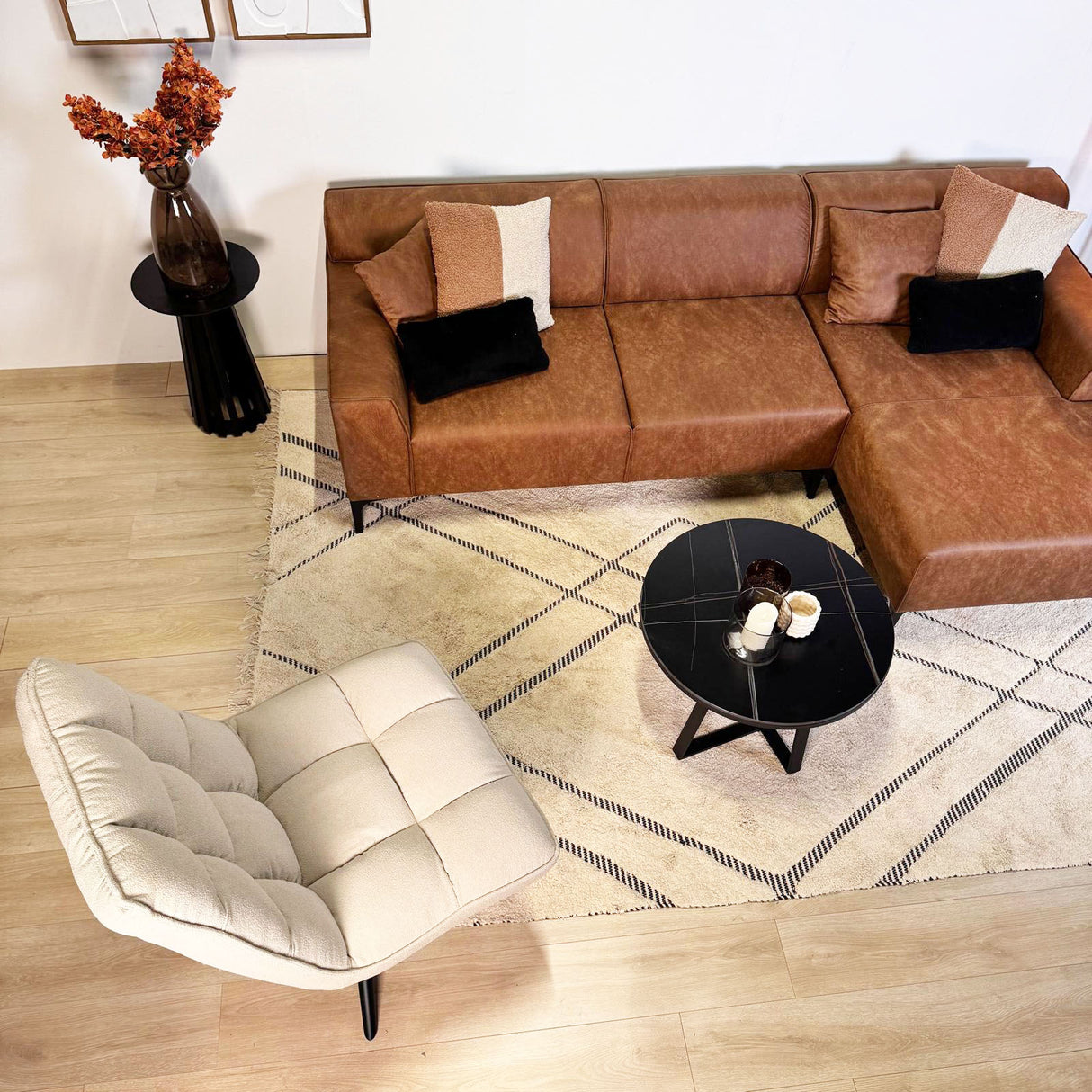 Yuki Beige Bouclé Drehsessel 360° drehbar