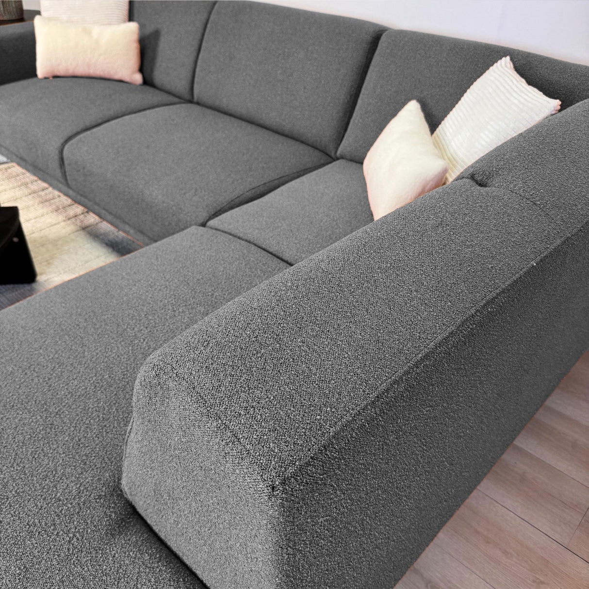 Ecksofa aus grauem Bouclé-Stoff Maël - rechts