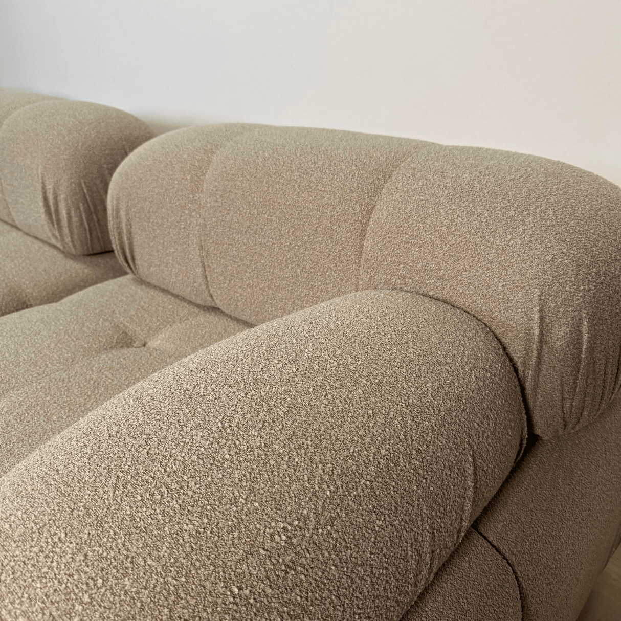 Modulare Bank 3sitzer mit Hocker Doeblo Beige