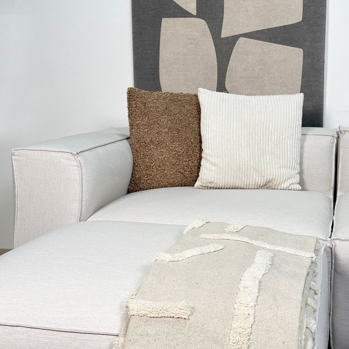 Modulares Ecksofa mit losen Hockern ecru-beige Leinenstoff Fora - links