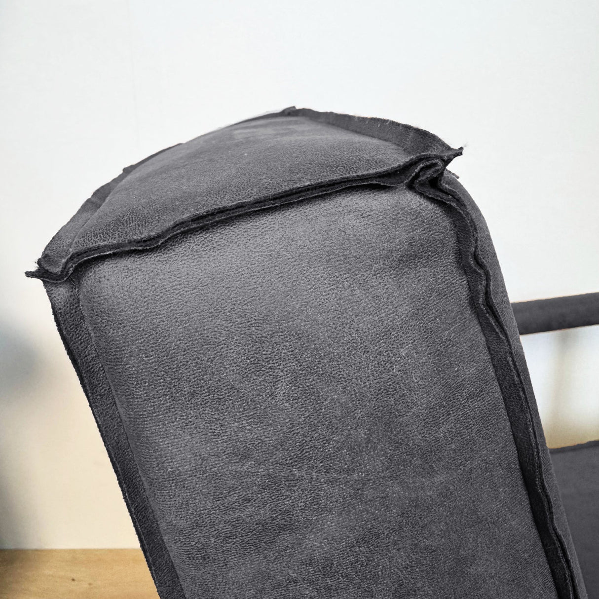 Tiger Ledersessel Industrial Anthrazit