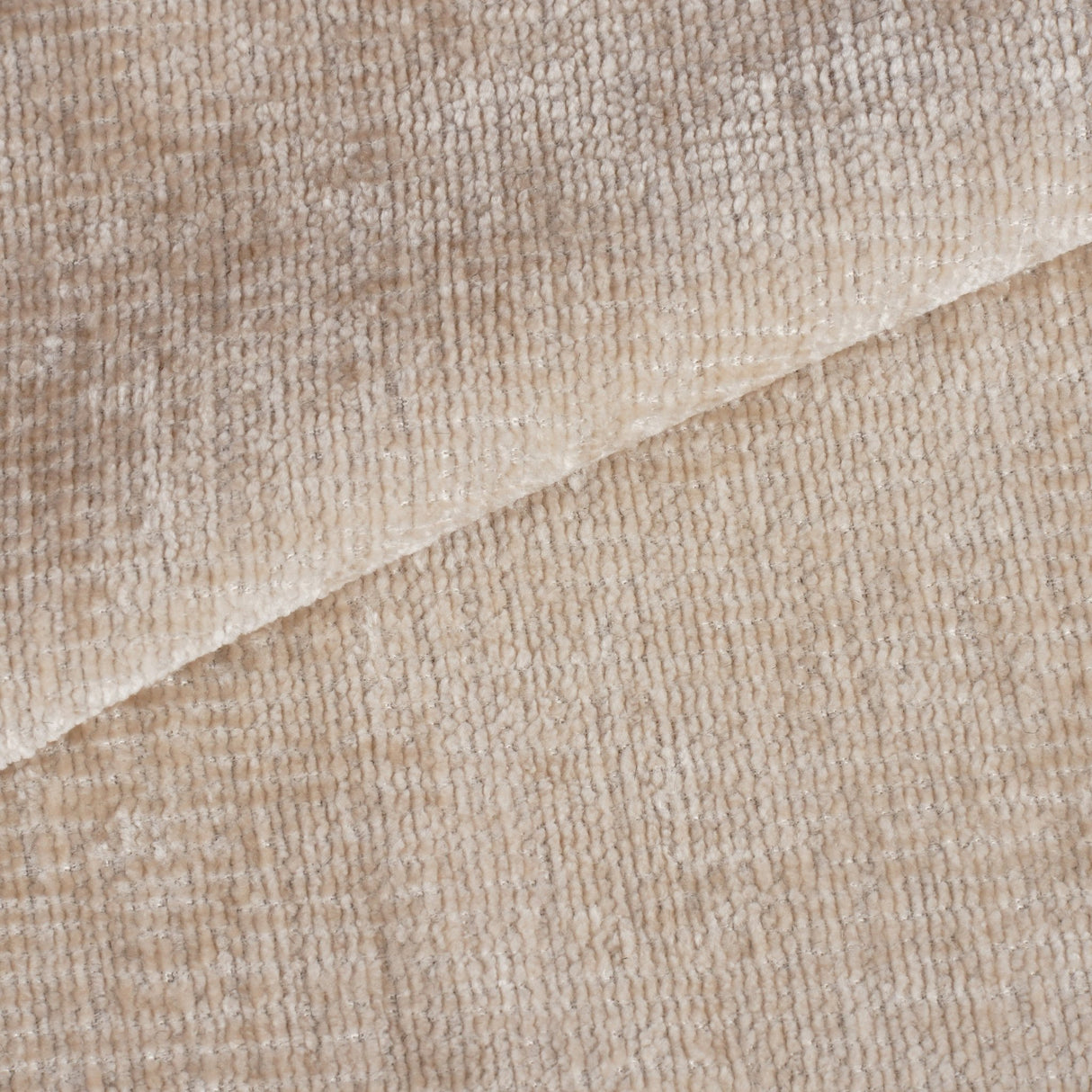 Set von 4 skandinavischen Esszimmerstühlen Beige Chenille Stoff Swift - Ohne Armlehnen