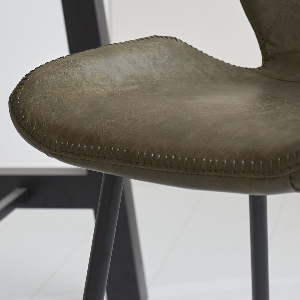 Barhocker Beau Kunstleder Dimehouse Grün LxBxH 84x54x52 Kunstleder Stimmungsvolles Fotodetail