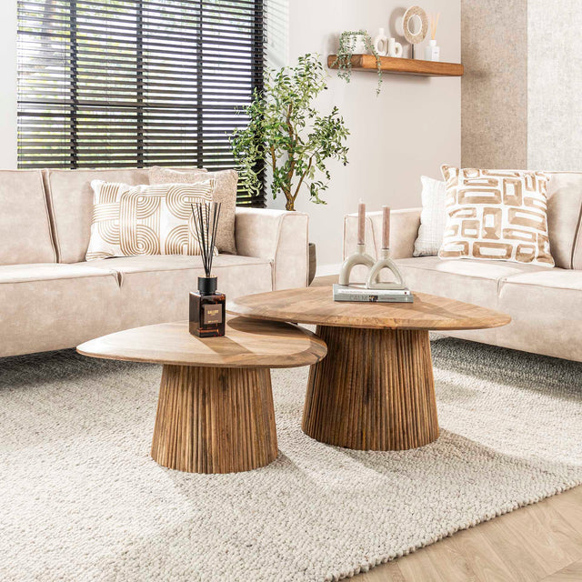 Mango Cove Dreieckig Couchtisch Set 2 aus massiver Mango – Dimehouse