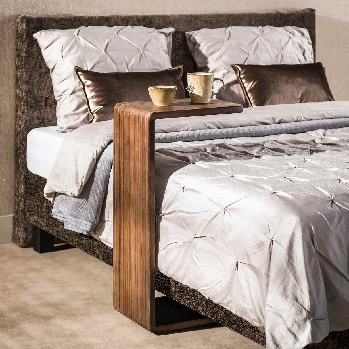 Overzettafel walnoot bruin teakhout Caro