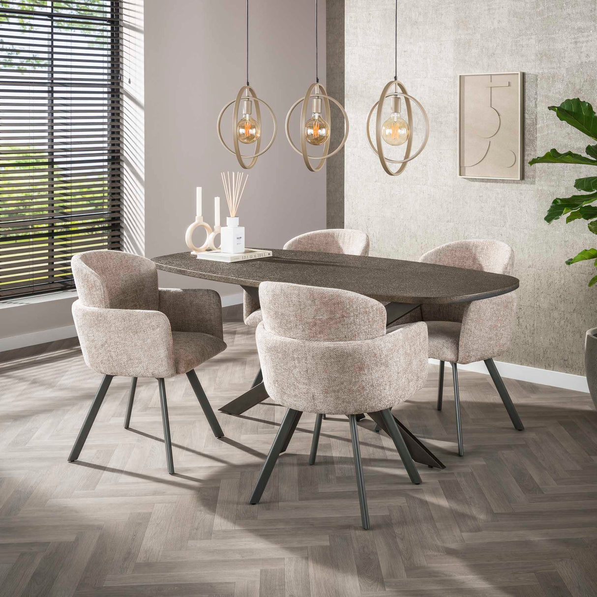 Satz von 2 Esszimmerstühlen Luma Hoven rich zand 