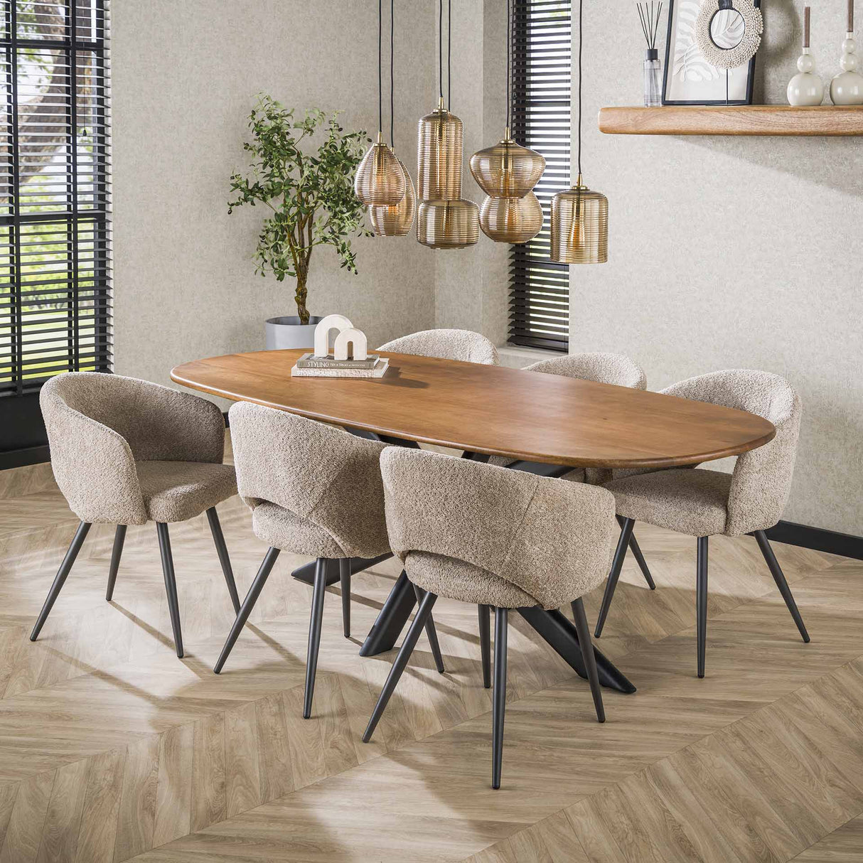 Dänischer ovaler Esstisch Cody aus Mangoholz 180 cm 