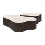 Witfoto set van 2 organische salontafels Cruz Grand met Taj Mahal keramiek bladen en donkerbruine ribbelbasis.