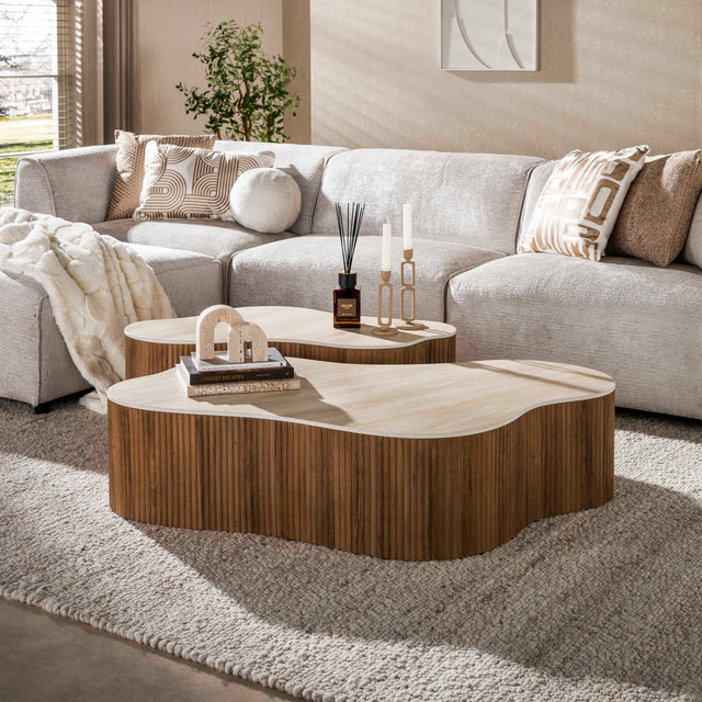 Set mit 2 Bio-Couchtischen Cruz Grand – Keramik, Travertin-Eichenholzoptik, gerippt