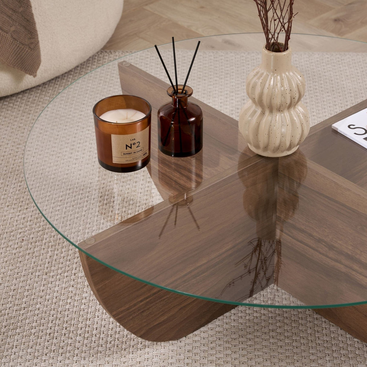 Liya Couchtisch Walnuss oval 90 cm Gehärtetes Glas