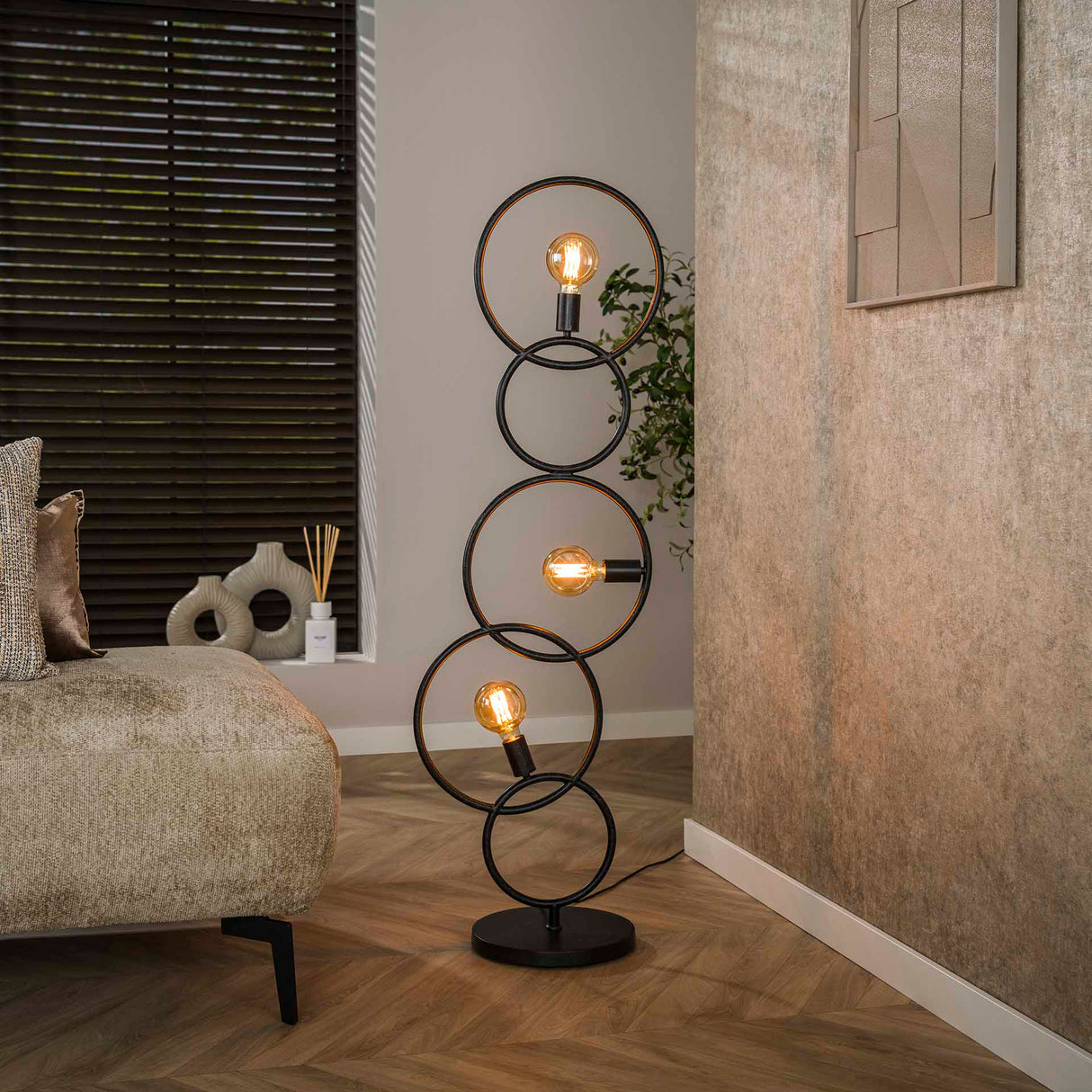 Zwarte vloerlamp 3-lichts industrieel 140 cm
