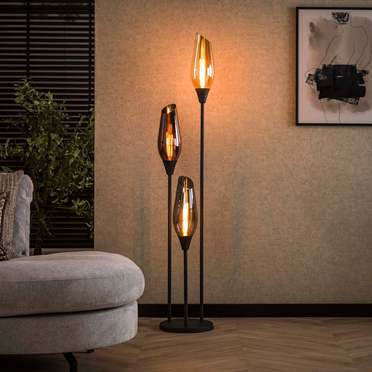 Vloerlamp Nova 3-lichts zwart met glasbollen