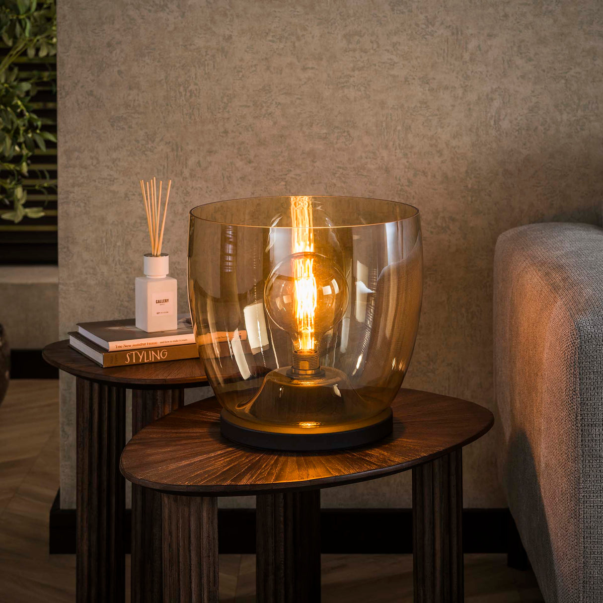 Stehlampe Dain UP XL Bernsteinfarbenes Glas 