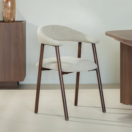 Eetkamerstoelen-Japandi Eetkamerstoel Zandkleur Bouclé Suki - Walnoot Frame - Met Armleuning-Dimehouse