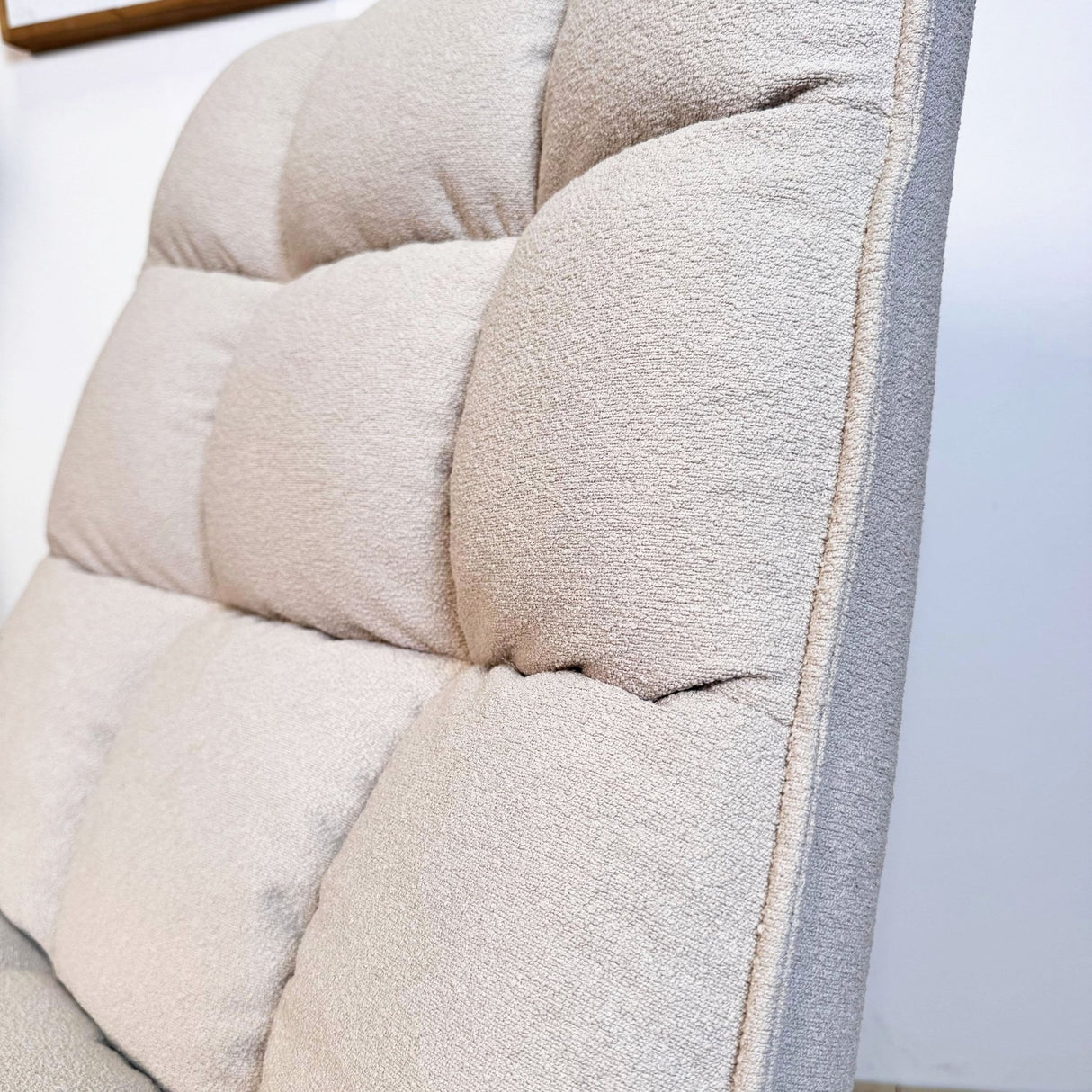 Yuki Beige Bouclé Drehsessel 360° drehbar