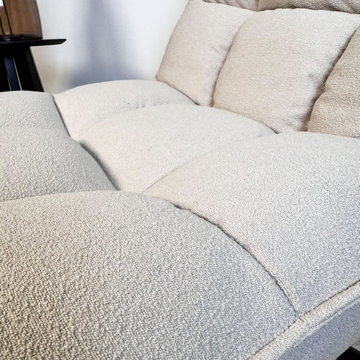 Yuki Beige Bouclé Drehsessel 360° drehbar