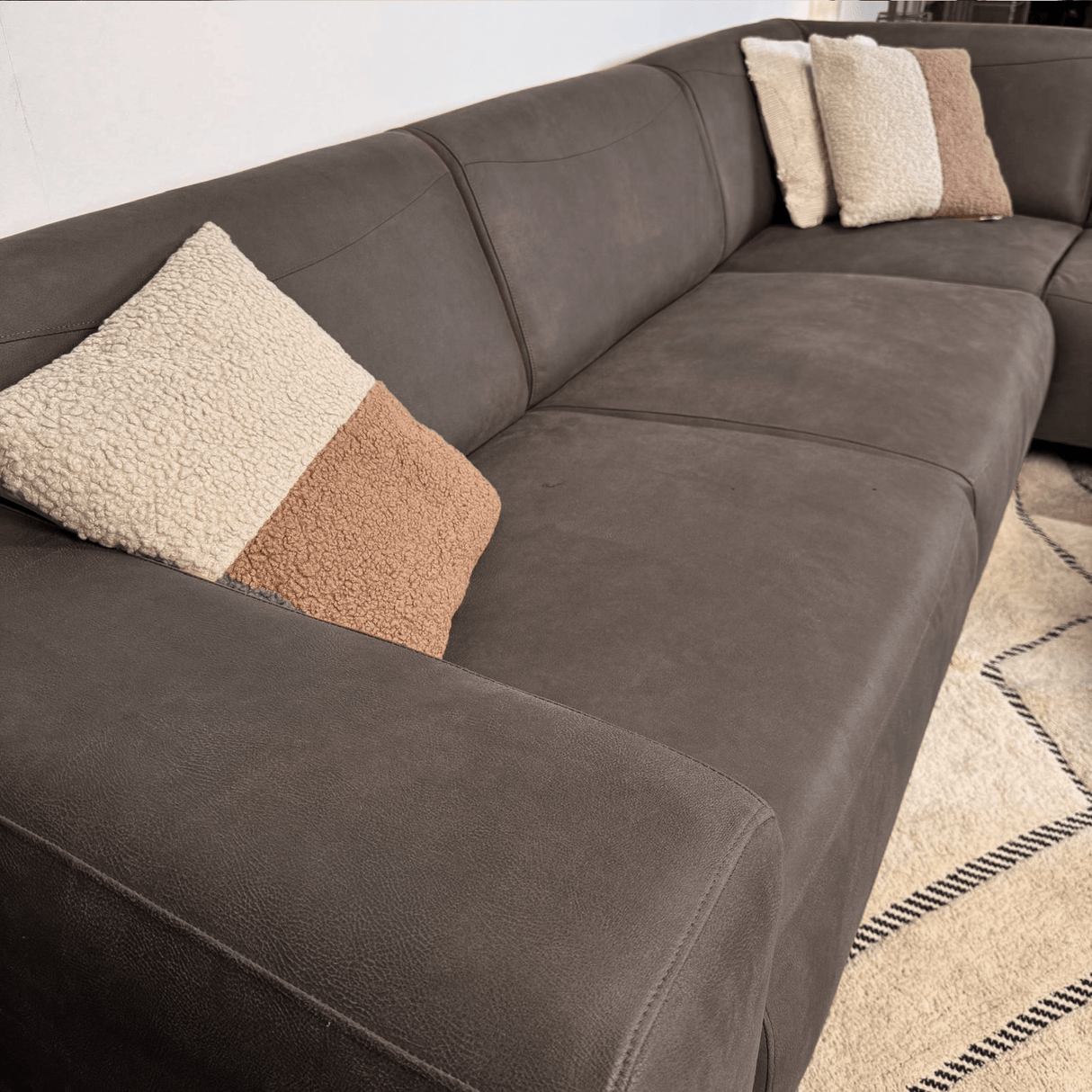 Ecksofa Barin anthrazit robustes Öko-Leder - rechts 