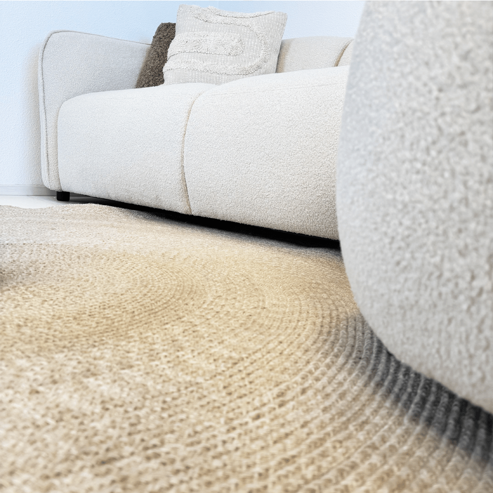 Ecksofa Sophie aus Bouclé in Creme mit organischer Form – rechts