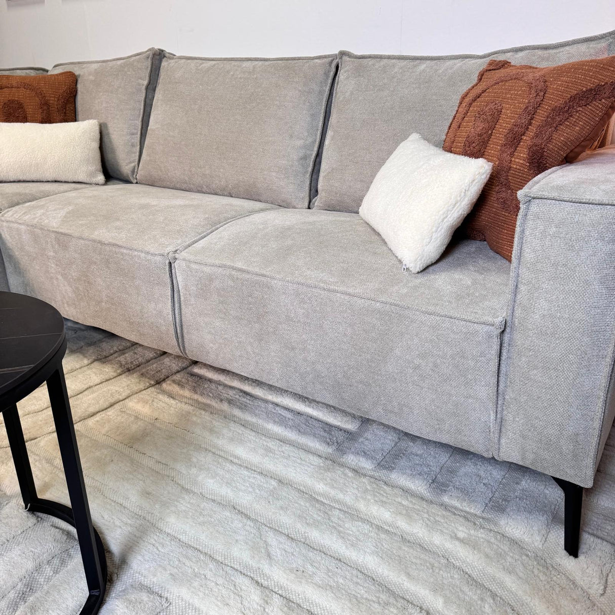Ecksofa Yara mit Chaiselongue Chenille beige -links 