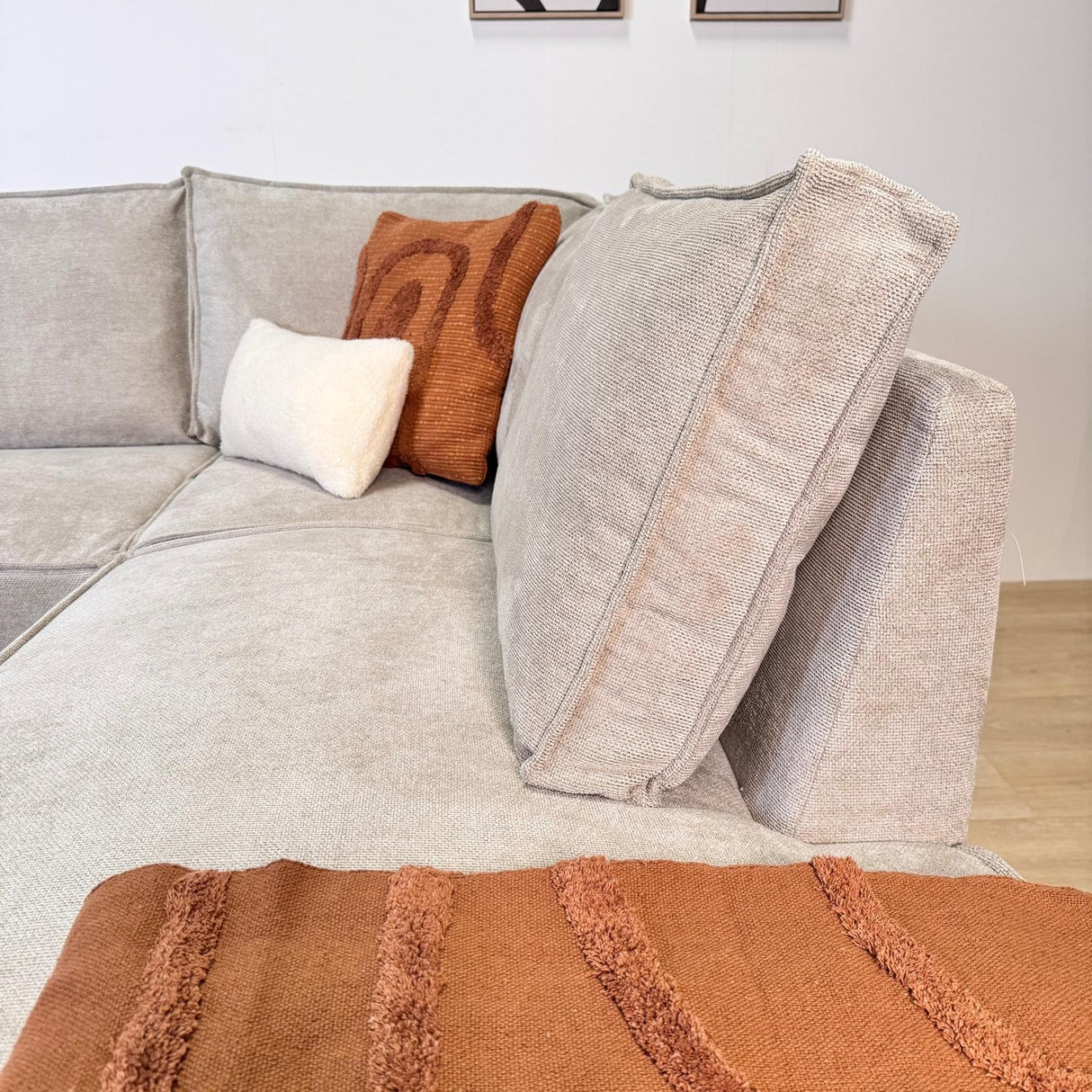 Ecksofa Yara mit Chaiselongue Chenille Beige - rechts 