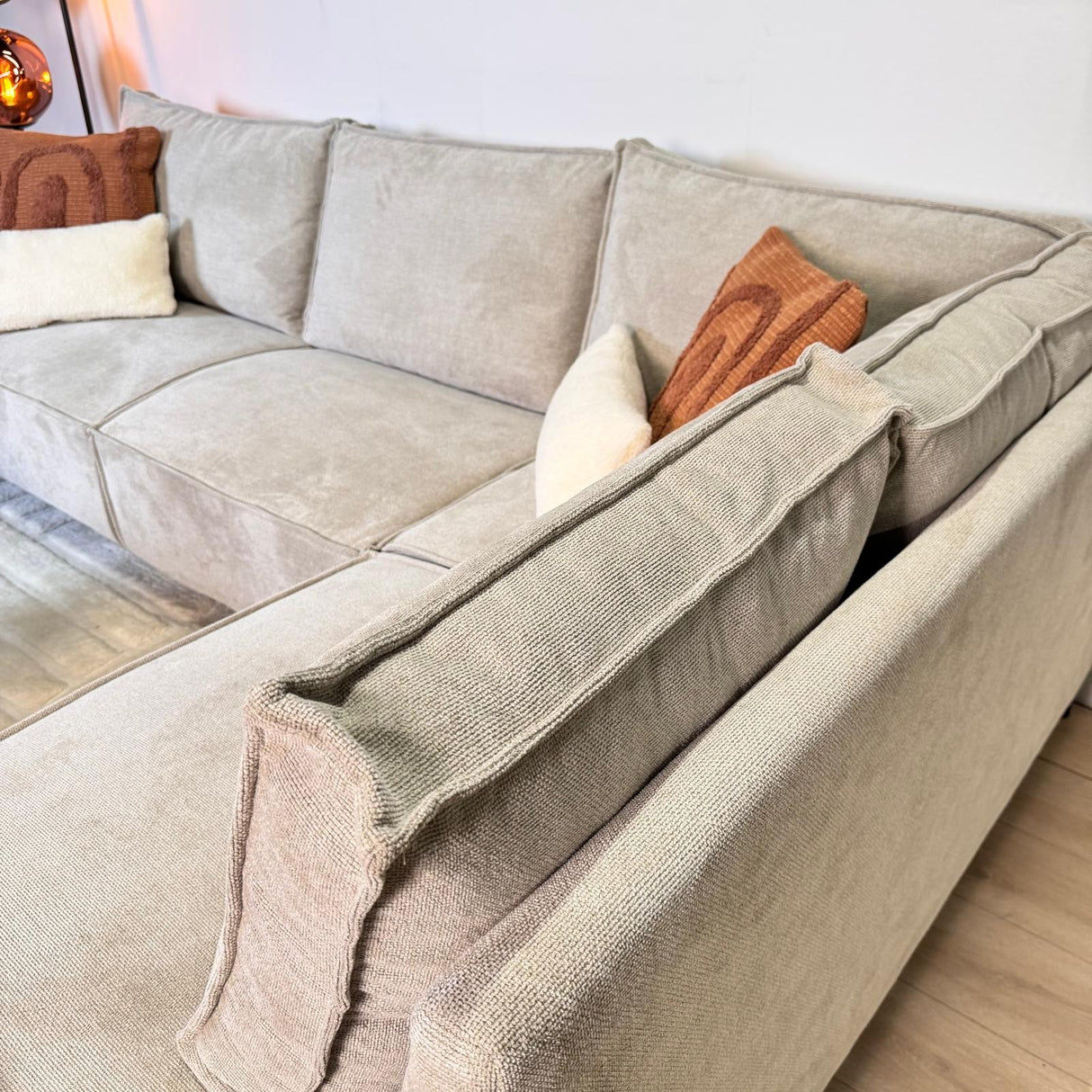 Ecksofa Yara mit Chaiselongue Chenille Beige - rechts 
