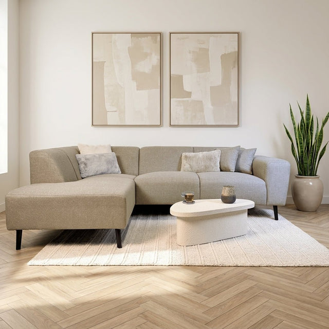 Hoekbank met compacte lounge beige gerecyclede stof Moby - links sfeerfoto in modern interieur