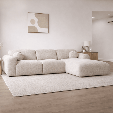 Ecksofa mit beigefarbenem Chenille-Stoffbezug, Modell Shane - rechts