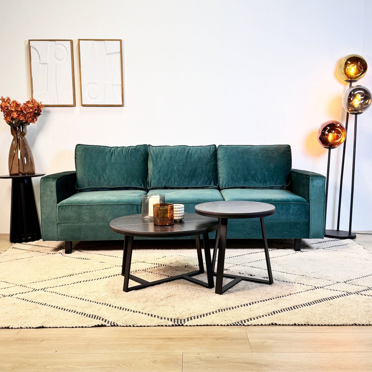 3-Sitzer Sofa Kale Samt Grün - bequeme lose Kissen 