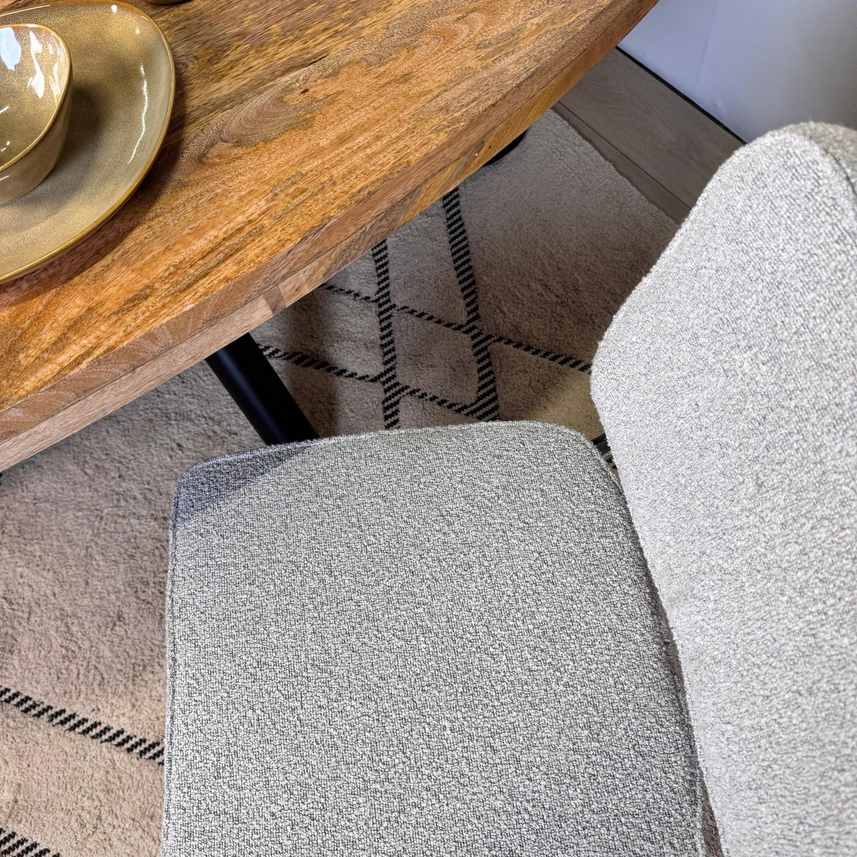 Eetkamerstoelen - Moderne Eetkamerstoel Grijs Bouclé Stof Sway - Chrome Frame - Zonder Armleuningen - Dimehouse