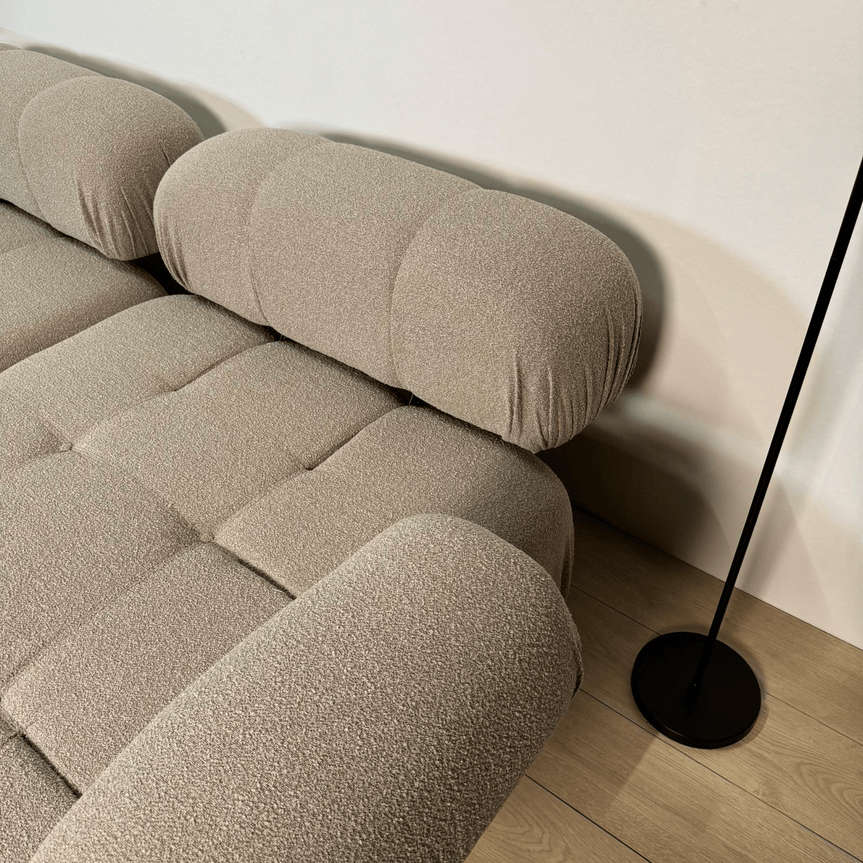 Modulare Bank 3sitzer mit Hocker Doeblo Beige